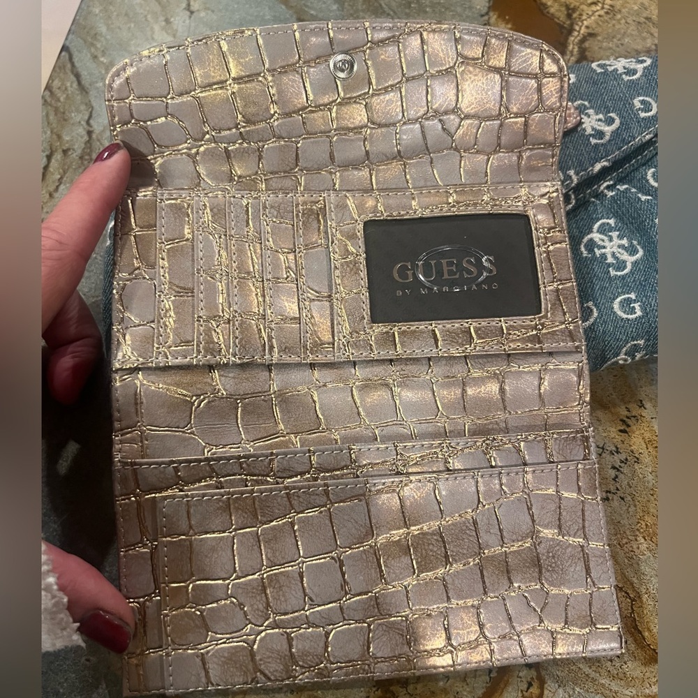 Guess by Marciano 💙 Denim Jacquard Logo Signature Jewels Snake Wallet/Clutch 🤎 - Picture 10 of 10